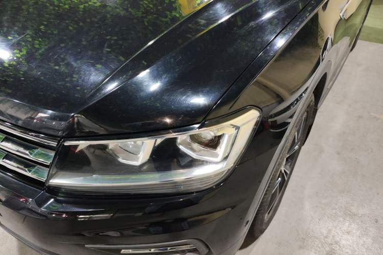 Used Volkswagen Tiguan L 2019 Revised 330TSI Automatic Two-Wheel Drive Smart & Luxury Edition China VI Standard Left Front Headlight