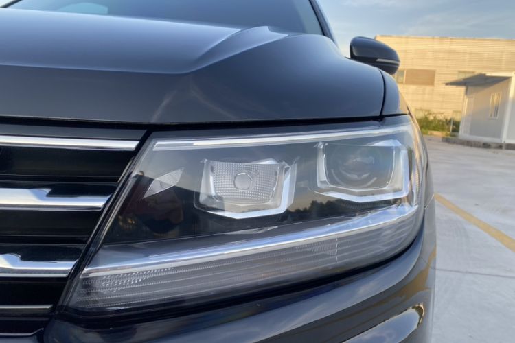 Used Volkswagen Tiguan L 2019 330TSI Automatic Two-Wheel Drive Smart Luxury Version China V Emission Standard Left Front Headlight