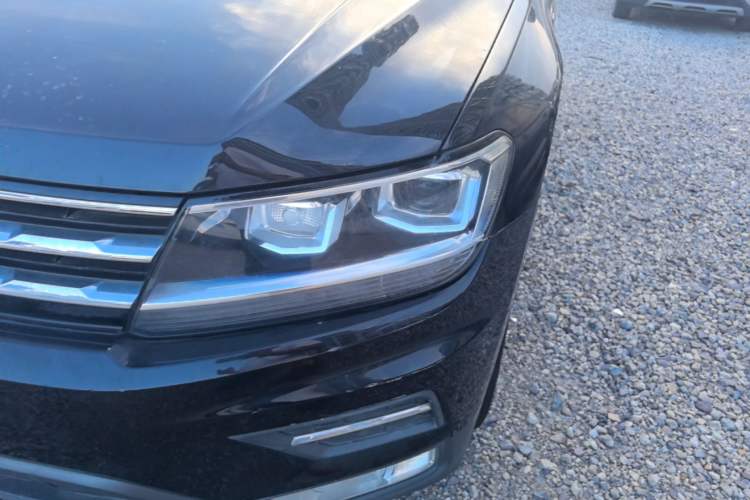 Used Volkswagen Tiguan L 2019 330TSI Automatic Two-Wheel Drive Panoramic Comfort Edition China VI Standard Left Front Headlight