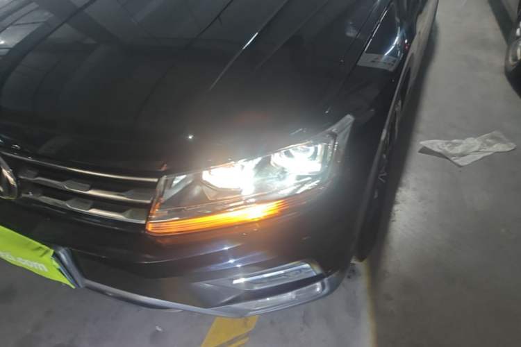 Used Volkswagen Tiguan L 2019 330TSI Automatic Two-Wheel Drive Smart Luxury Version China VI Standard Left Front Headlight