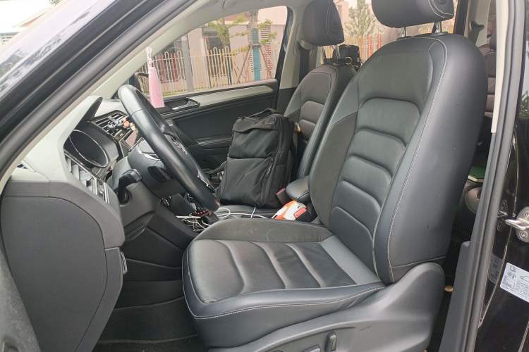 Used Volkswagen Tiguan L 2019 Updated Version 330TSI Automatic Two-Wheel Drive Panoramic Comfort Edition China VI Standard Left Front Seat