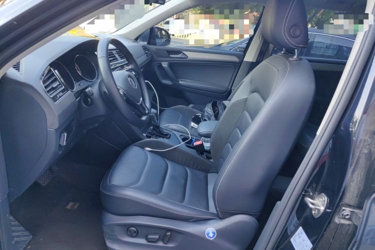 Used Volkswagen Tiguan L 2019 Updated Version 330TSI Automatic Two-Wheel Drive Panoramic Comfort Edition China VI Standard Left Front Seat