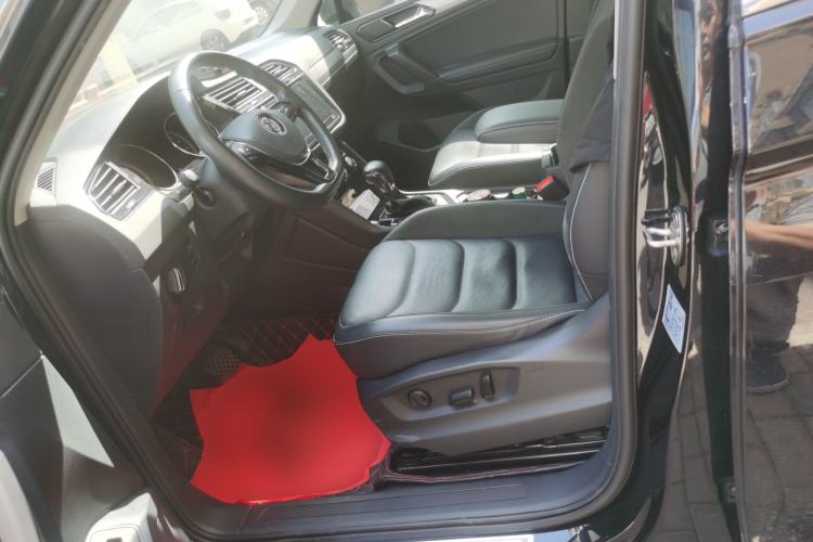 Used Volkswagen Tiguan L 2019 330TSI Automatic Two-Wheel Drive Smart Luxury Version China VI Standard Left Front Seat