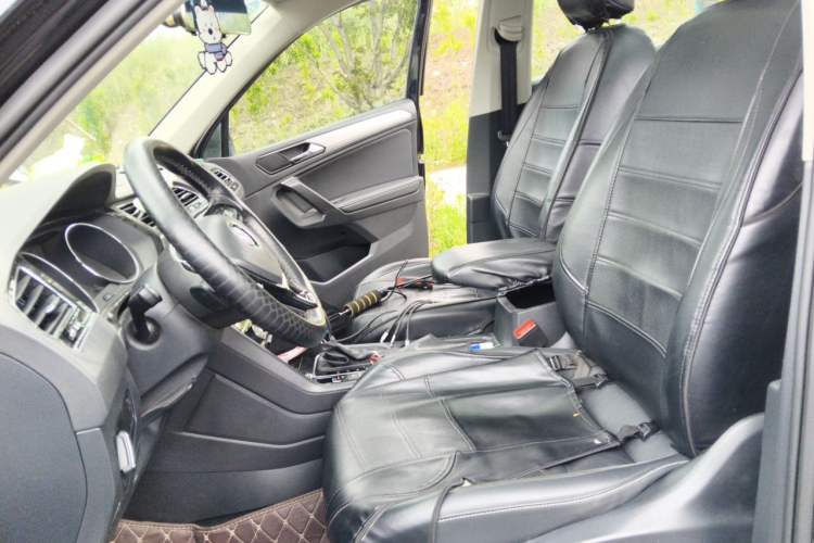 Used Volkswagen Tiguan L 2019 Updated Version 330TSI Automatic Two-Wheel Drive Panoramic Comfort Edition China VI Standard Left Front Seat