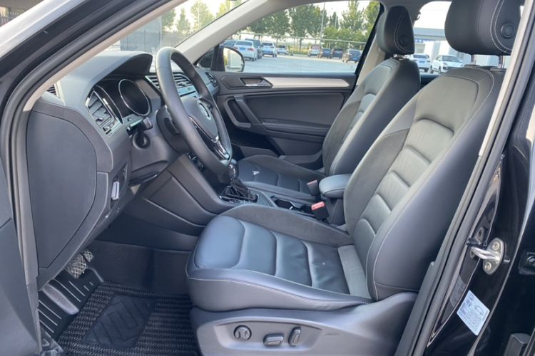 Used Volkswagen Tiguan L 2019 330TSI Automatic Two-Wheel Drive Smart Luxury Version China V Emission Standard Left Front Seat