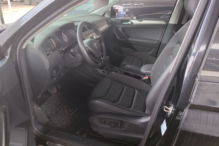 Used Volkswagen Tiguan L 2019 Updated Version 330TSI Automatic Two-Wheel Drive Panoramic Comfort Edition China VI Standard Left Front Seat