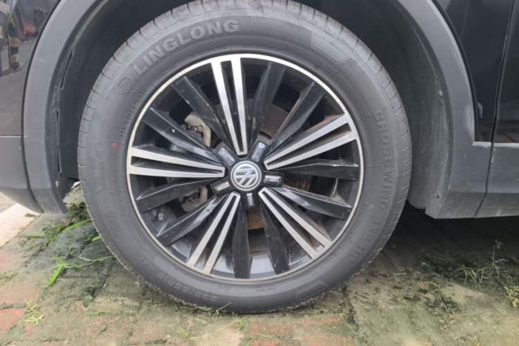 Used Volkswagen Tiguan L 2019 Updated Version 330TSI Automatic Two-Wheel Drive Panoramic Comfort Edition China VI Standard Left Front Wheel Hub
