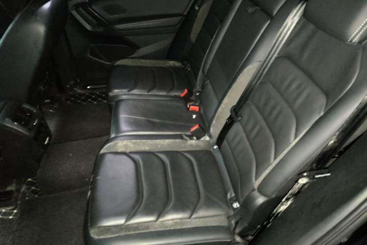 Used Volkswagen Tiguan L 2019 330TSI Automatic Two-Wheel Drive Smart Luxury Version China VI Standard Left Rear Seat