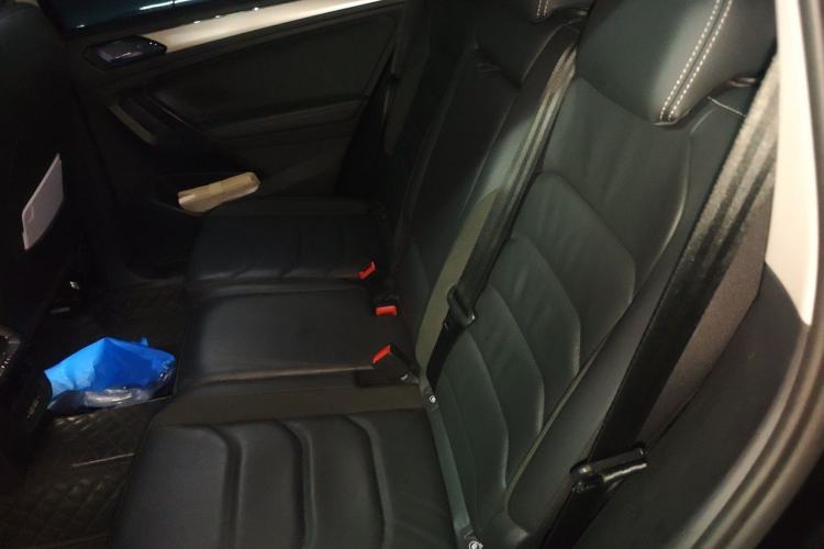Used Volkswagen Tiguan L 2019 380TSI Automatic All-Wheel Drive Intelligent Luxury Version China V Standard Left Rear Seat