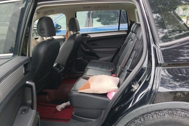 Used Volkswagen Tiguan L 2019 330TSI Automatic Two-Wheel Drive Smart Luxury Version China VI Standard Left Rear Seat
