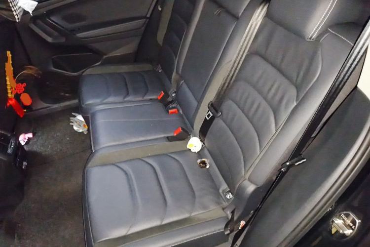 Used Volkswagen Tiguan L 2019 330TSI Automatic Two-Wheel Drive Panoramic Comfort Edition China VI Standard Left Rear Seat