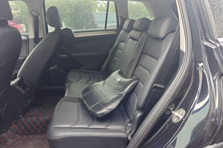 Used Volkswagen Tiguan L 2019 Revised 330TSI Automatic Two-Wheel Drive Smart & Luxury Edition China VI Standard Left Rear Seat