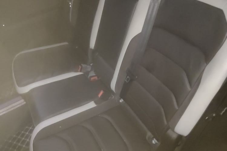 Used Volkswagen Tiguan L 2019 280TSI Automatic Two-Wheel Drive Panoramic Comfort Edition China V Standard Left Rear Seat