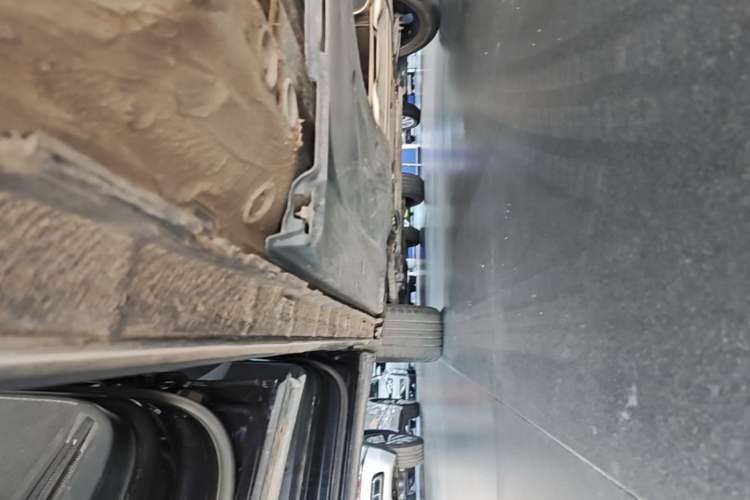 Used Volkswagen Tiguan L 2019 330TSI Automatic Two-Wheel Drive Smart Luxury Version China V Emission Standard Left Side Sill