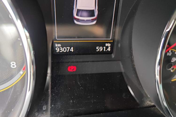 Used Volkswagen Tiguan L 2019 Updated Version 330TSI Automatic Two-Wheel Drive Panoramic Comfort Edition China VI Standard Odometer Close Up