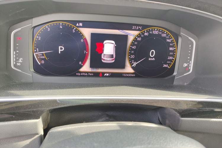 Used Volkswagen Tiguan L 2019 Restyled 330TSI Automatic Two-Wheel Drive R-Line Flagship Version China VI Standard Odometer Close Up
