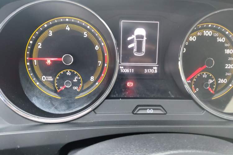 Used Volkswagen Tiguan L 2019 330TSI Automatic Two-Wheel Drive Luxury Edition China VI Standard Odometer Close Up