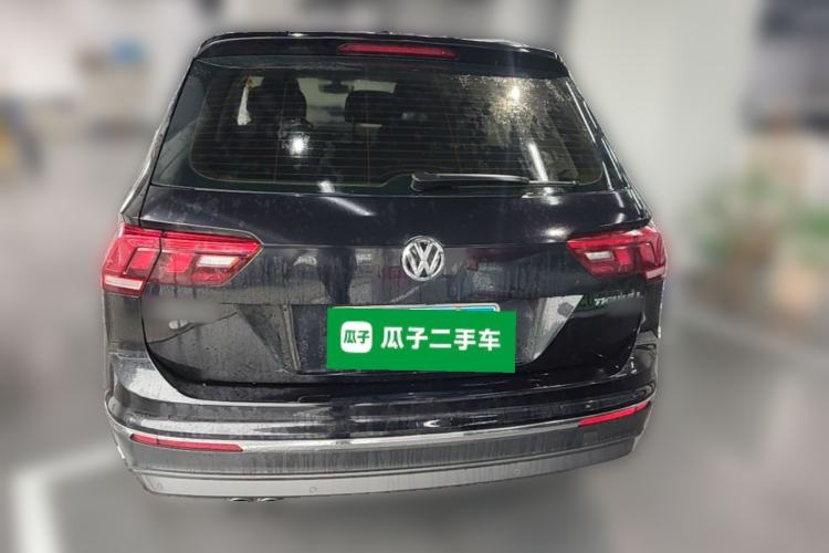 Used Volkswagen Tiguan L 2019 Revised 330TSI Automatic Two-Wheel Drive Smart & Luxury Edition China VI Standard Rear