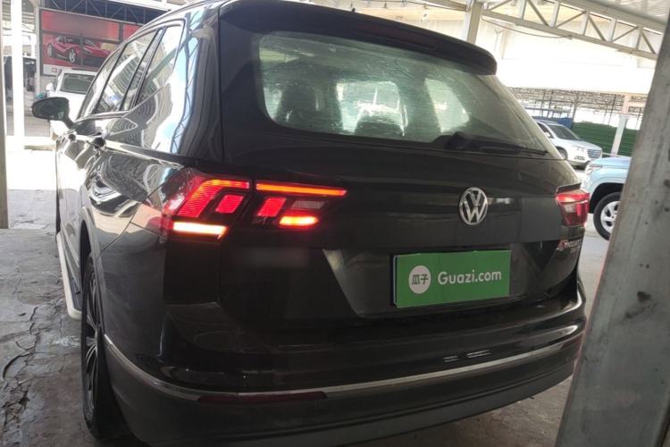 Used Volkswagen Tiguan L 2019 Updated Version 330TSI Automatic Two-Wheel Drive Panoramic Comfort Edition China VI Standard Rear