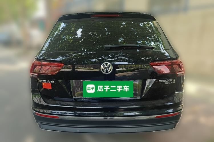 Used Volkswagen Tiguan L 2019 380TSI Automatic All-Wheel Drive Luxury Edition with 7 Seats China VI Standard Rear