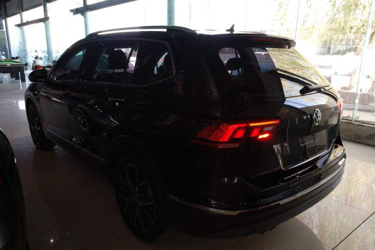 Used Volkswagen Tiguan L 2019 Revised 330TSI Automatic Two-Wheel Drive Smart & Luxury Edition China VI Standard Rear Left 45 Deg