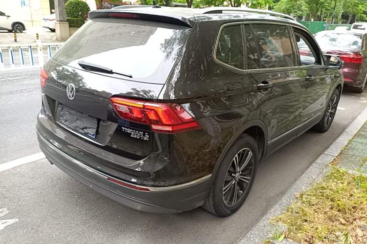 Used Volkswagen Tiguan L 2019 Revised Version 280TSI Automatic Two-Wheel Drive Panoramic Comfort Edition China VI Standard Rear Right 45 Deg