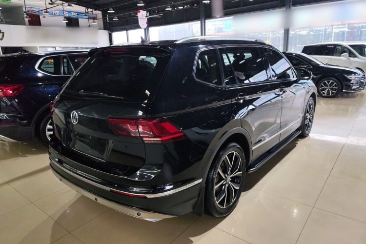Used Volkswagen Tiguan L 2019 380TSI Automatic All-Wheel Drive Luxury Edition with 7 Seats China VI Standard Rear Right 45 Deg