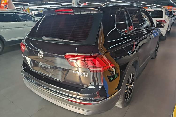 Used Volkswagen Tiguan L 2019 330TSI Automatic Two-Wheel Drive Smart Luxury Version China V Emission Standard Rear Right 45 Deg