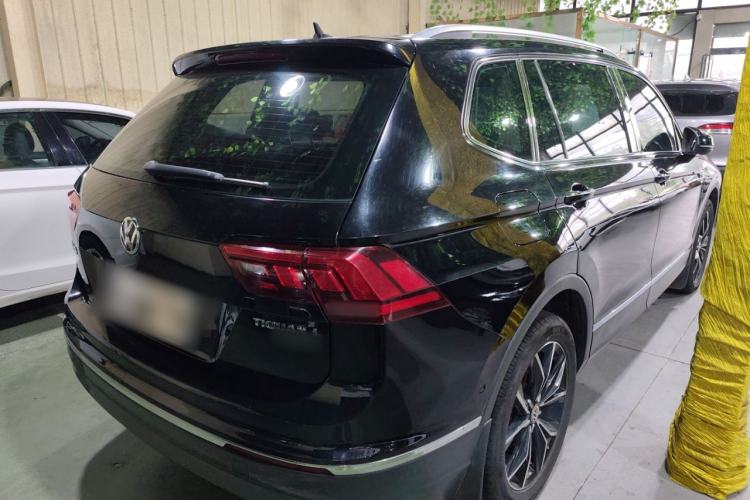 Used Volkswagen Tiguan L 2019 Revised 330TSI Automatic Two-Wheel Drive Smart & Luxury Edition China VI Standard Rear Right 45 Deg
