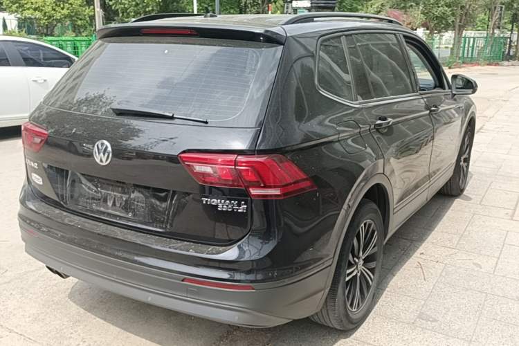 Used Volkswagen Tiguan L 2019 330TSI Automatic Two-Wheel Drive Luxury Edition China VI Standard Rear Right 45 Deg