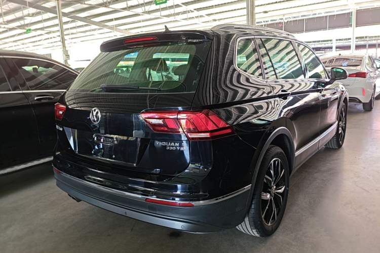 Used Volkswagen Tiguan L 2019 330TSI Automatic Two-Wheel Drive Smart Luxury Version China V Emission Standard Rear Right 45 Deg