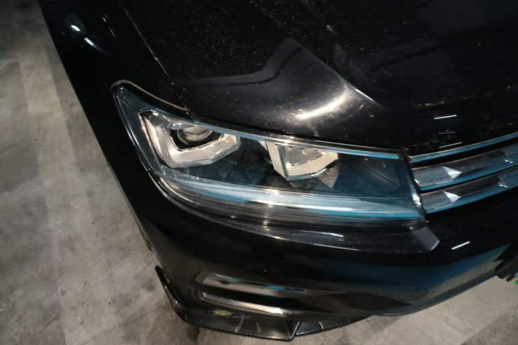 Used Volkswagen Tiguan L 2019 330TSI Automatic Two-Wheel Drive Smart Luxury Version China VI Standard Right Front Headlight