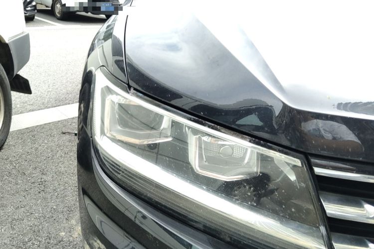Used Volkswagen Tiguan L 2019 330TSI Automatic Two-Wheel Drive Panoramic Comfort Edition China V Standard Right Front Headlight
