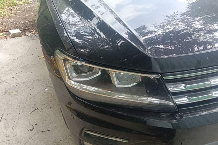 Used Volkswagen Tiguan L 2019 Revised 330TSI Automatic Two-Wheel Drive Smart & Luxury Edition China VI Standard Right Front Headlight
