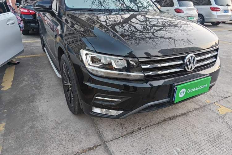 Used Volkswagen Tiguan L 2019 330TSI Automatic Two-Wheel Drive Panoramic Comfort Edition China VI Standard Right Front Headlight