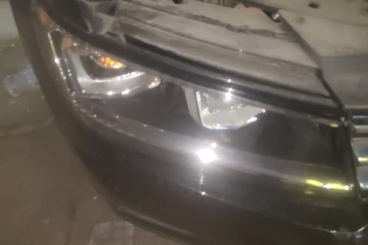 Used Volkswagen Tiguan L 2019 280TSI Automatic Two-Wheel Drive Panoramic Comfort Edition China V Standard Right Front Headlight