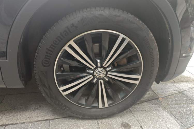 Used Volkswagen Tiguan L 2019 330TSI Automatic Two-Wheel Drive Luxury Edition China V Standard Right Front Wheel Hub