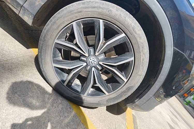 Used Volkswagen Tiguan L 2019 Revised 330TSI Automatic Two-Wheel Drive Smart & Luxury Edition China VI Standard Right Front Wheel Hub