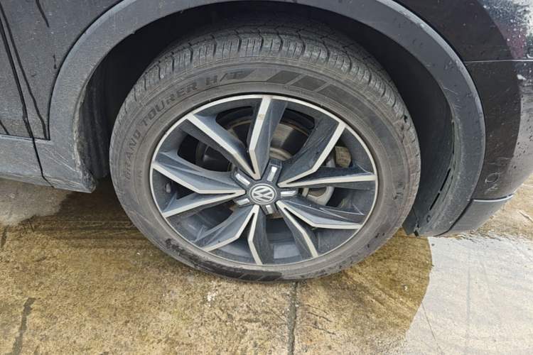 Used Volkswagen Tiguan L 2019 Revised 330TSI Automatic Two-Wheel Drive Smart & Luxury Edition China VI Standard Right Front Wheel Hub