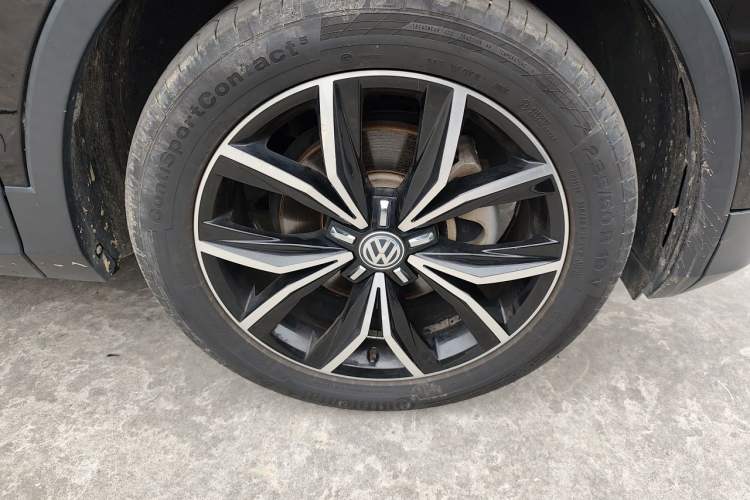 Used Volkswagen Tiguan L 2019 Revised 330TSI Automatic Two-Wheel Drive Smart & Luxury Edition China VI Standard Right Front Wheel Hub