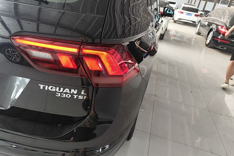 Used Volkswagen Tiguan L 2019 330TSI Automatic Two-Wheel Drive Luxury Edition China V Standard Right Rear Taillight