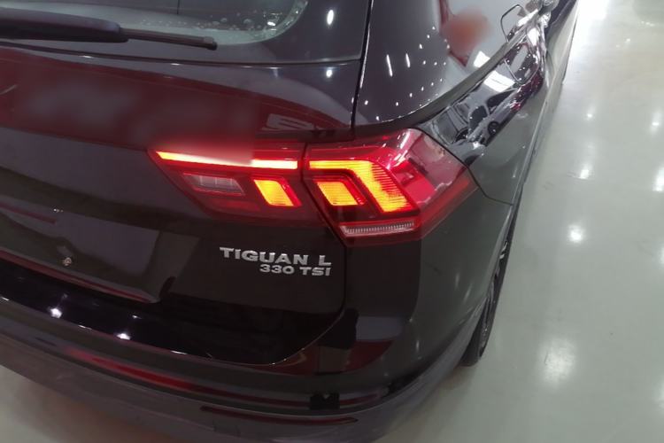 Used Volkswagen Tiguan L 2019 330TSI Automatic Two-Wheel Drive Luxury Edition China VI Standard Right Rear Taillight