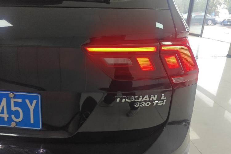 Used Volkswagen Tiguan L 2019 330TSI Automatic Two-Wheel Drive Panoramic Comfort Edition China V Standard Right Rear Taillight