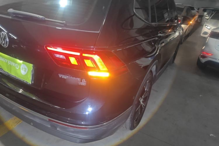 Used Volkswagen Tiguan L 2019 330TSI Automatic Two-Wheel Drive Smart Luxury Version China VI Standard Right Rear Taillight