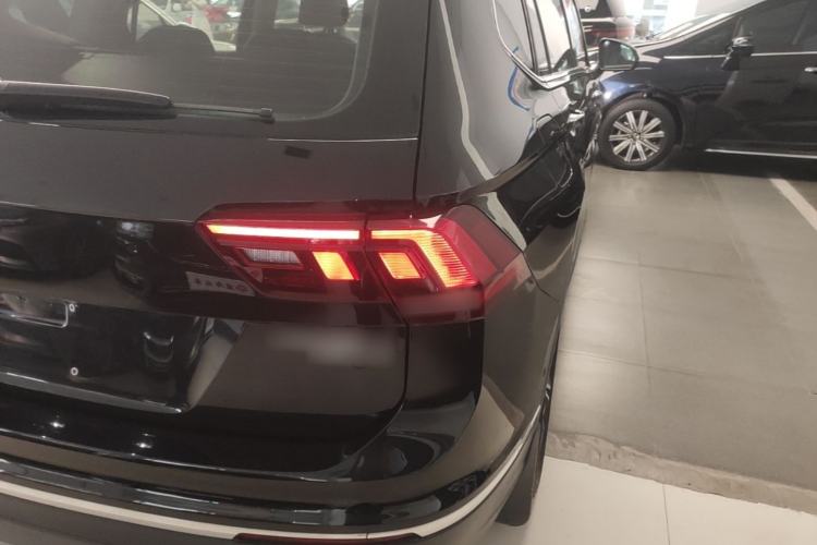 Used Volkswagen Tiguan L 2019 330TSI Automatic Two-Wheel Drive Smart Luxury Version China VI Standard Right Rear Taillight