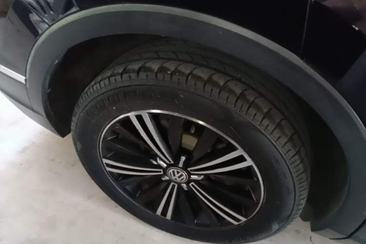 Used Volkswagen Tiguan L 2019 330TSI Automatic Two-Wheel Drive Panoramic Comfort Edition China VI Standard Right Rear Wheel Hub