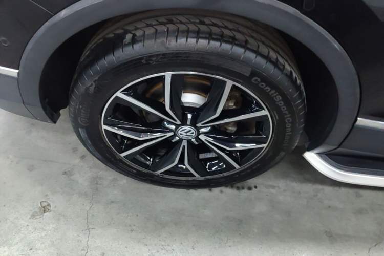 Used Volkswagen Tiguan L 2019 330TSI Automatic Two-Wheel Drive Smart Luxury Version China VI Standard Right Rear Wheel Hub
