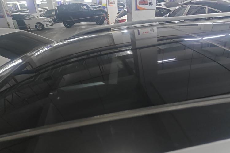 Used Volkswagen Tiguan L 2019 330TSI Automatic Two-Wheel Drive Smart Luxury Version China VI Standard Roof