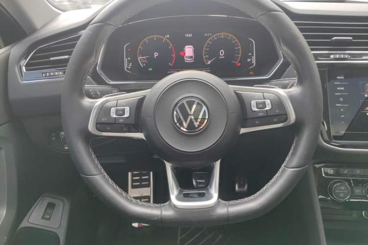 Used Volkswagen Tiguan L 2019 Restyled 330TSI Automatic Two-Wheel Drive R-Line Flagship Version China VI Standard Steering Wheel
