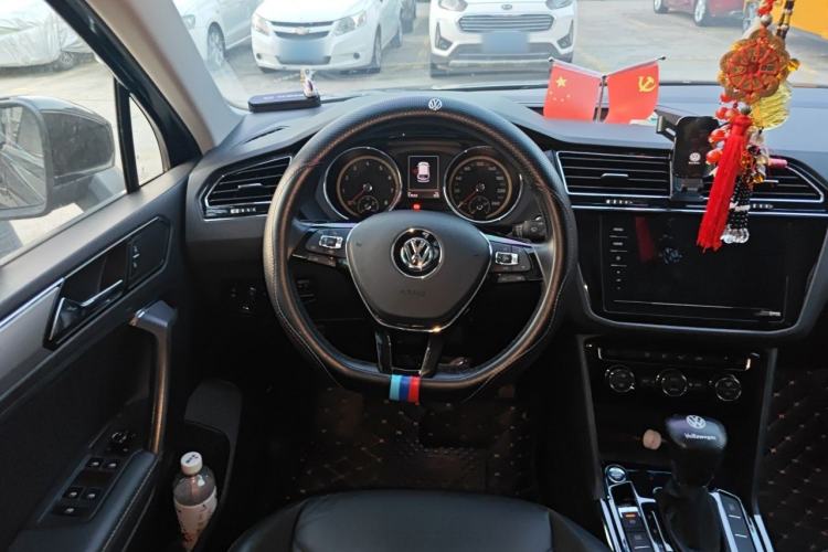 Used Volkswagen Tiguan L 2019 330TSI Automatic Two-Wheel Drive Panoramic Comfort Edition China VI Standard Steering Wheel